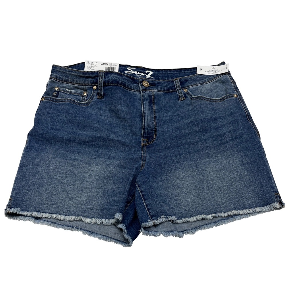 Womens Denim Shorts 16 Blue Fray Hem Stretch Plus Size Raw Hem Weekend NWT